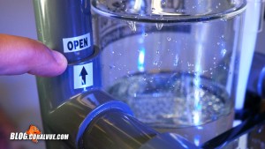 WARNING: Be sure the output valve is in the open position.