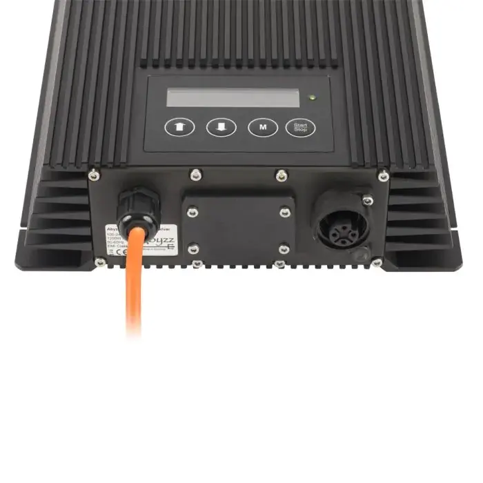 ipu_1200_side_1.webp
