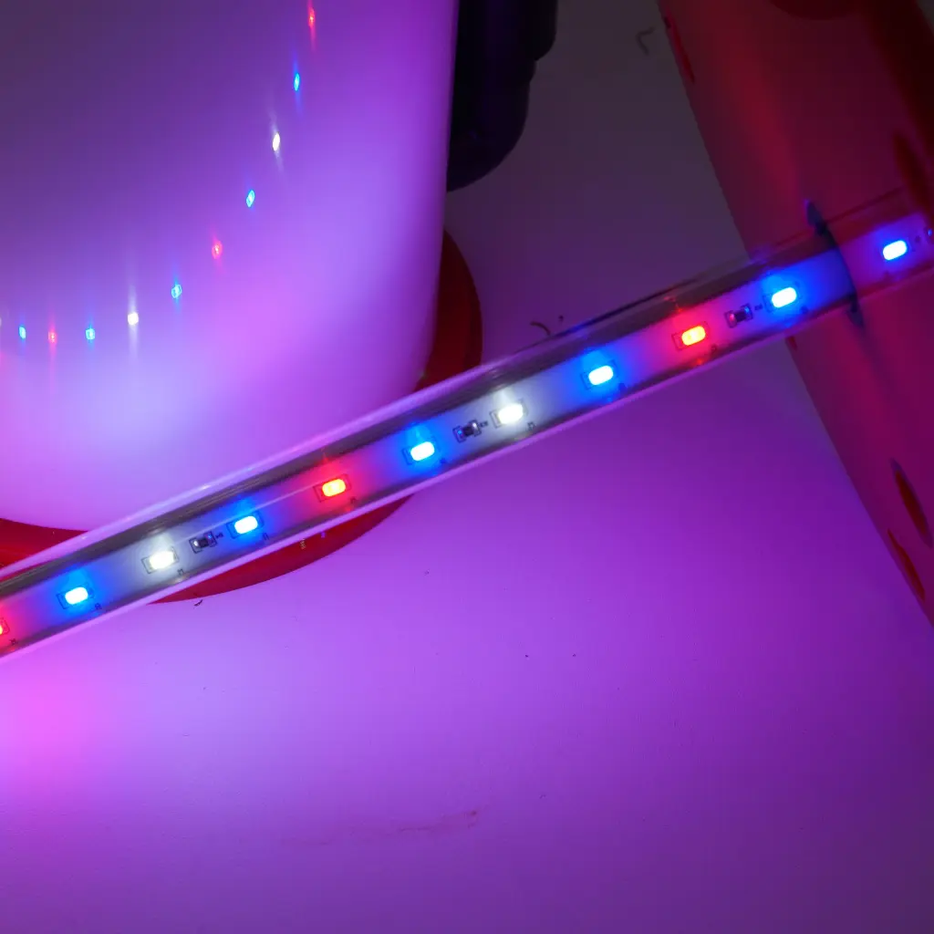 LightTube_2.webp